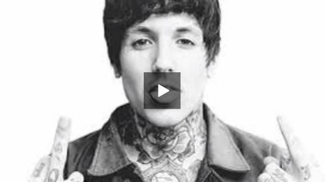 Кабина qq и кеннеди сайкс. Сэм Картер и Оливер Сайкс. Paul MCCARTNEY Oliver Sykes. Кеннеди Сайкс. Оливер Сайкс мемы.